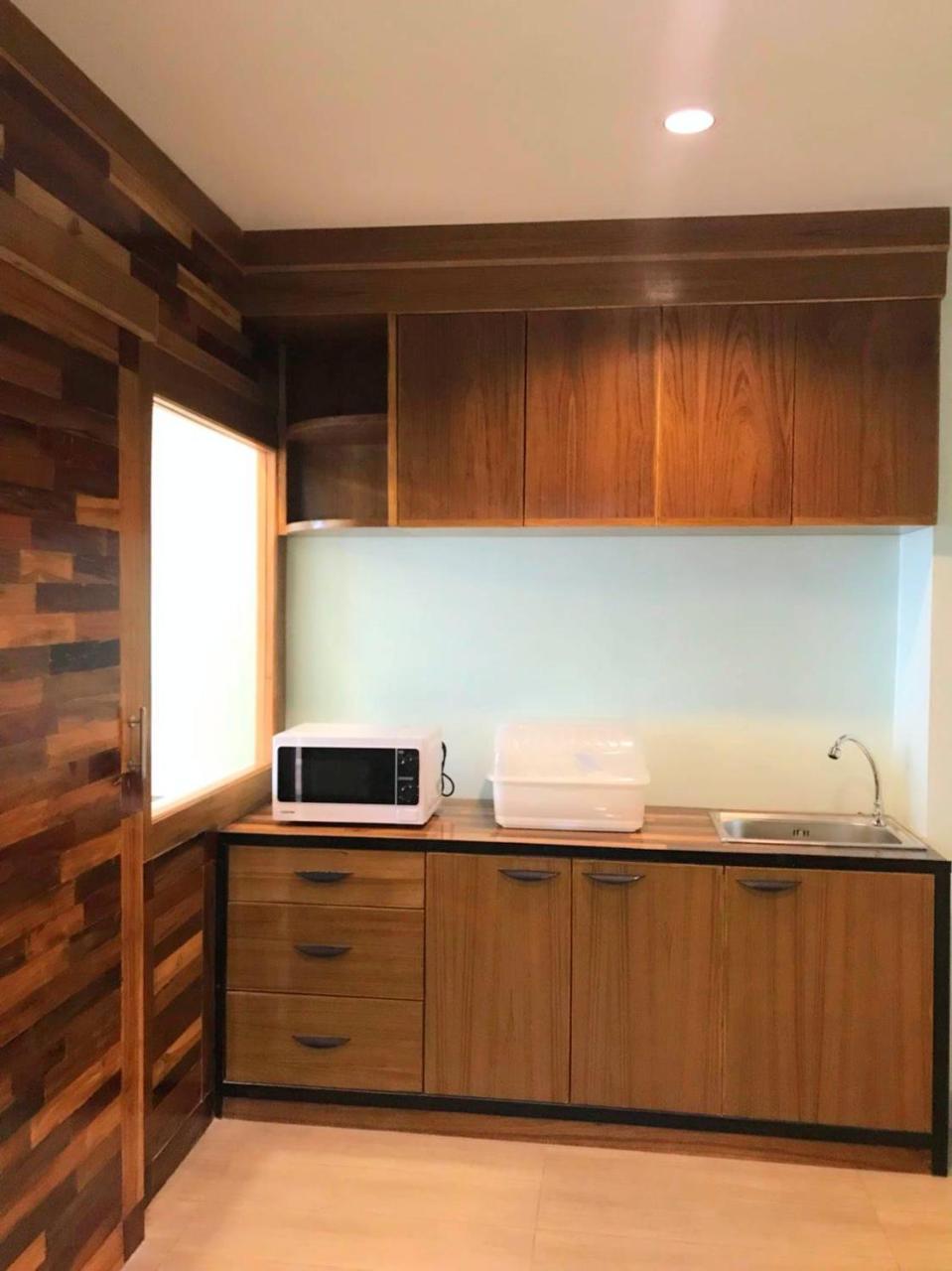 Triple B Boutique Residence Si Racha Exterior photo